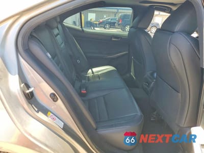 Zdjęcie 10 z 13 samochodu: 2018 LEXUS IS 300 VIN:JTHBA1D23J5075334 - miniatura