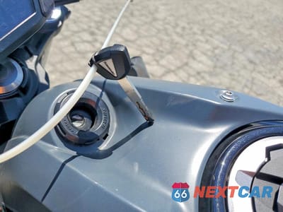 Zdjęcie 8 z 9 samochodu: 2025 KAWASAKI ER650 P VIN:ML5EREP14SDAD6883 - miniatura