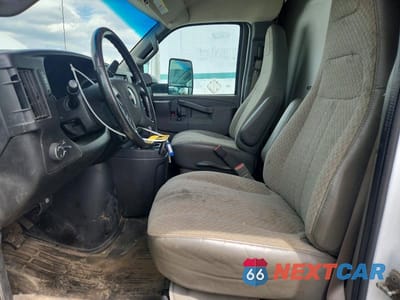 Zdjęcie 7 z 13 samochodu: 2022 GMC SAVANA CUTAWAY G4500 VIN:7GZ67UC73NN001159 - miniatura