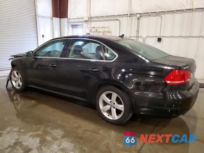 Drugie zdjęcie samochodu z przodu: 2013 VOLKSWAGEN PASSAT SE VIN:1VWBH7A3XDC011429 - miniatura