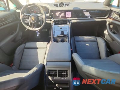 Zdjęcie 8 z 12 samochodu: 2026 PORSCHE PANAMERA BASE VIN:WP0AA2YA1TL004829 - miniatura