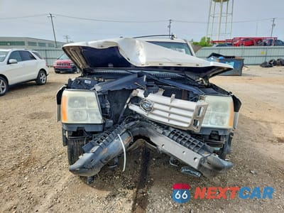 Piąte zdjęcie samochodu w środku: 2005 CADILLAC ESCALADE LUXURY VIN:1GYEK63N05R127791 - miniatura