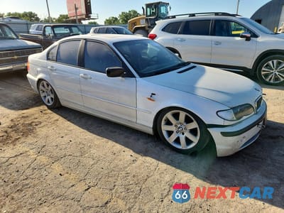 Czwarte zdjęcie samochodu z boku: 2005 BMW 325 I VIN:WBAET37425NJ85442 - miniatura