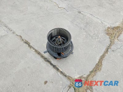 Zdjęcie 12 z 13 samochodu: 2012 VOLKSWAGEN PASSAT S VIN:1VWAP7A34CC026442 - miniatura