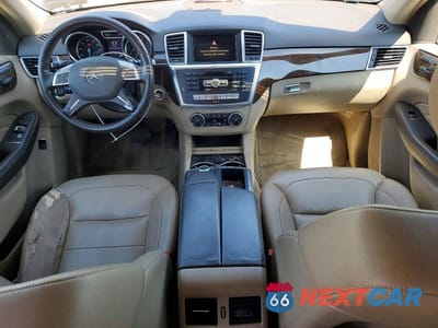 Zdjęcie 8 z 13 samochodu: 2012 MERCEDES-BENZ ML 350 4MATIC VIN:4JGDA5HB4CA031845 - miniatura