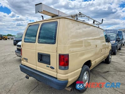 Trzecie zdjęcie samochodu z tyłu: 2012 FORD ECONOLINE E250 VAN VIN:1FTNE2EL6CDA16268 - miniatura