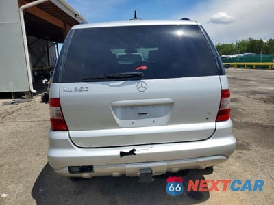Zdjęcie 6 z 13 samochodu: 2004 MERCEDES-BENZ ML 350 VIN:4JGAB57EX4A477382 - miniatura