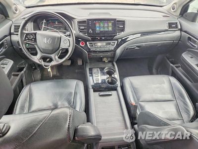 Zdjęcie 8 z 12 samochodu: 2019 HONDA PILOT TOURING VIN:5FNYF6H65KB003171 - miniatura