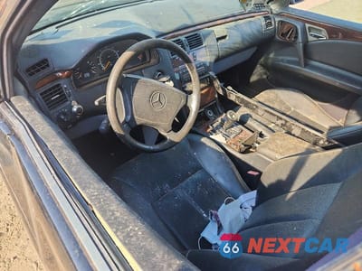 Zdjęcie 8 z 12 samochodu: 1997 MERCEDES-BENZ E 320 VIN:WDBJF55FXVA298604 - miniatura