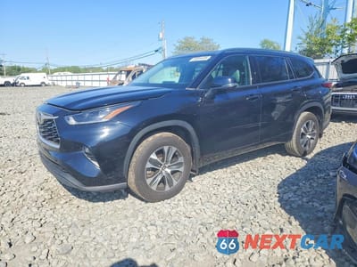 2021 TOYOTA HIGHLANDER XLE 5TDGZRBH5MS063223 - główne zdjęcie licytacji z USA - miniatura