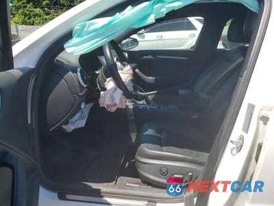 Zdjęcie 7 z 12 samochodu: 2019 AUDI A3 PREMIUM VIN:WAUAUGFF9K1012249 - miniatura