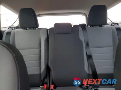 Zdjęcie 10 z 13 samochodu: 2018 FORD ESCAPE S VIN:1FMCU0F7XJUB58597 - miniatura