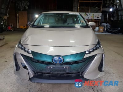 Piąte zdjęcie samochodu w środku: 2020 TOYOTA PRIUS PRIME LE VIN:JTDKARFP5L3126758 - miniatura