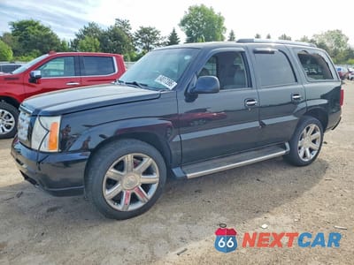 2002 CADILLAC ESCALADE LUXURY 1GYEK63N02R101817 - główne zdjęcie licytacji z USA - miniatura