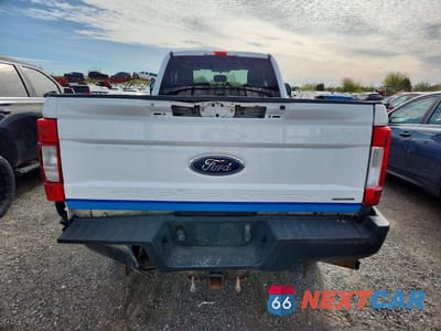 Zdjęcie 6 z 14 samochodu: 2019 FORD F350 SUPER DUTY VIN:1FT8X3B67KEF98255 - miniatura