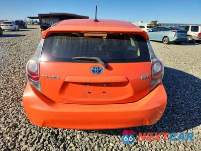 Zdjęcie 6 z 12 samochodu: 2012 TOYOTA PRIUS C FOUR VIN:JTDKDTB38C1005984 - miniatura