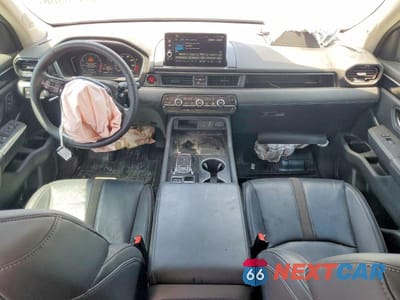Zdjęcie 8 z 13 samochodu: 2025 HONDA PILOT TOURING VIN:5FNYG2H71SB008186 - miniatura