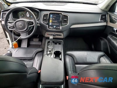 Zdjęcie 8 z 13 samochodu: 2022 VOLVO XC90 T6 INSCRIPTION VIN:YV4A22PL2N1798705 - miniatura