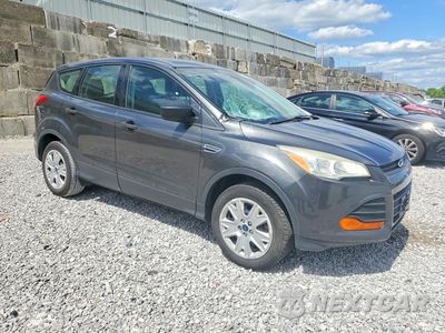 Czwarte zdjęcie samochodu z boku: 2016 FORD ESCAPE S VIN:1FMCU0F77GUC10650 - miniatura
