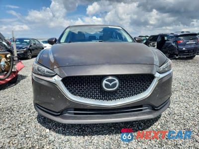 Piąte zdjęcie samochodu w środku: 2018 MAZDA 6 TOURING VIN:JM1GL1VM7J1309046 - miniatura
