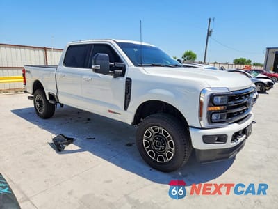 Czwarte zdjęcie samochodu z boku: 2024 FORD F250 SUPER DUTY VIN:1FT8W2BM6REC83646 - miniatura