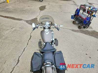 Zdjęcie 6 z 9 samochodu: 2002 YAMAHA XVS1100 A VIN:JYAVP11E72A021292 - miniatura