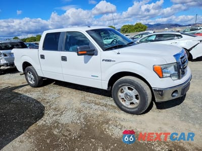 Czwarte zdjęcie samochodu z boku: 2011 FORD F150 SUPERCREW VIN:1FTFW1CTXBFD13979 - miniatura