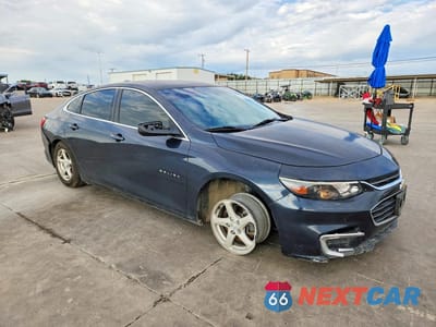 Czwarte zdjęcie samochodu z boku: 2016 CHEVROLET MALIBU LS VIN:1G1ZB5ST2GF172908 - miniatura