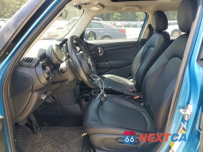 Zdjęcie 7 z 12 samochodu: 2016 MINI COOPER VIN:WMWXU1C5XG2D09926 - miniatura