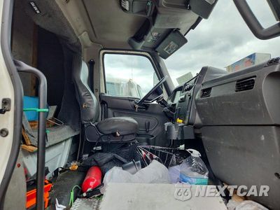 Piąte zdjęcie samochodu w środku: 2021 INTERNATIONAL MV607 BOX TRUCK VIN:3HAEUMML4ML099982 - miniatura