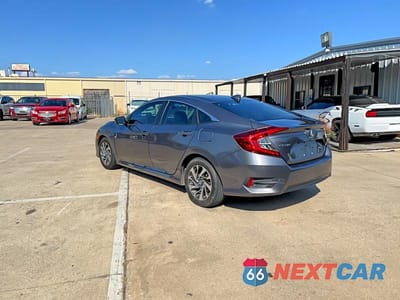 Trzecie zdjęcie samochodu z tyłu: 2018 HONDA CIVIC EX VIN:19XFC2F7XJE031850 - miniatura
