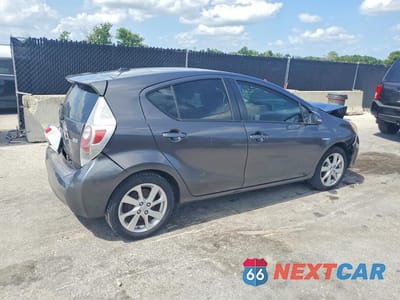 Trzecie zdjęcie samochodu z tyłu: 2012 TOYOTA PRIUS C FOUR VIN:JTDKDTB37C1005961 - miniatura