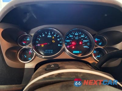 Zdjęcie 9 z 13 samochodu: 2013 CHEVROLET SILVERADO K2500 HEAVY DUTY VIN:1GC2KVCG1DZ373638 - miniatura