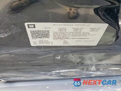 Zdjęcie 13 z 13 samochodu: 2019 CHEVROLET SUBURBAN C1500 LT VIN:1GNSCHKC5KR296631 - miniatura