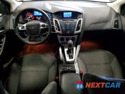 Zdjęcie 8 z 12 samochodu: 2014 FORD FOCUS SE VIN:1FADP3F20EL108055 - miniatura