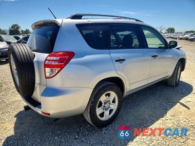 Trzecie zdjęcie samochodu z tyłu: 2012 TOYOTA RAV4 BASE VIN:JTMZF4DV5CD032040 - miniatura