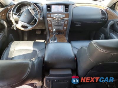 Zdjęcie 8 z 13 samochodu: 2017 INFINITI QX80 BASE VIN:JN8AZ2NE2H9159771 - miniatura