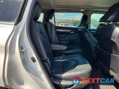 Zdjęcie 11 z 13 samochodu: 2021 TOYOTA HIGHLANDER HYBRID PLATINUM VIN:5TDFARAH6MS004699 - miniatura
