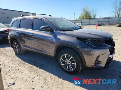 Czwarte zdjęcie samochodu z boku: 2019 TOYOTA HIGHLANDER HYBRID XLE VIN:5TDJGRFHXKS059736 - miniatura