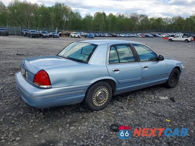 Trzecie zdjęcie samochodu z tyłu: 2001 FORD CROWN VICTORIA VIN:2FAFP73W91X104476 - miniatura