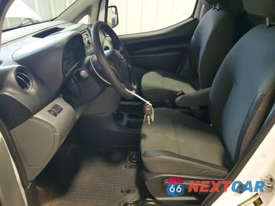 Zdjęcie 7 z 13 samochodu: 2015 NISSAN NV200 VIN:3N6CM0KN9FK709759 - miniatura
