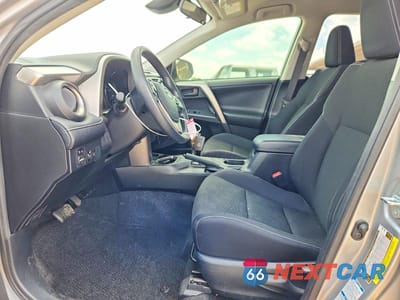 Zdjęcie 7 z 14 samochodu: 2018 TOYOTA RAV4 HYBRID LE VIN:JTMRJREV0JD178319 - miniatura