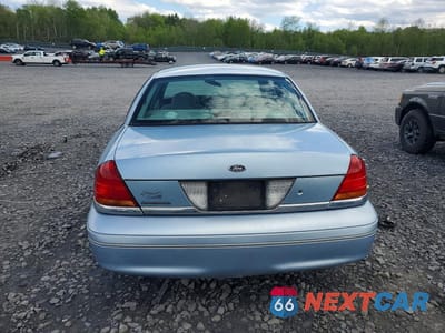 Zdjęcie 6 z 12 samochodu: 2001 FORD CROWN VICTORIA VIN:2FAFP73W91X104476 - miniatura