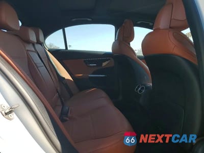 Zdjęcie 10 z 12 samochodu: 2023 MERCEDES-BENZ C 300 4MATIC VIN:W1KAF4HB3PR085542 - miniatura