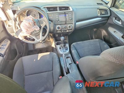 Zdjęcie 8 z 13 samochodu: 2020 HONDA FIT LX VIN:3HGGK5H41LM732850 - miniatura