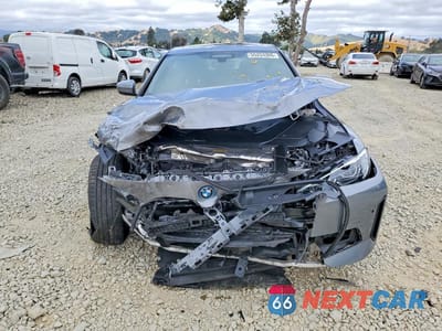 Piąte zdjęcie samochodu w środku: 2023 BMW I4 EDRIVE 35 VIN:WBY43AW0XPFP57516 - miniatura