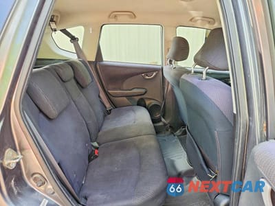 Zdjęcie 10 z 12 samochodu: 2013 HONDA FIT SPORT VIN:JHMGE8G59DC053718 - miniatura