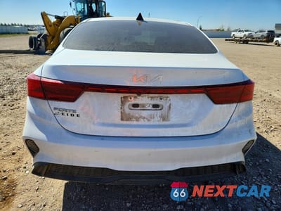 Zdjęcie 6 z 13 samochodu: 2023 KIA FORTE LXS VIN:3KPF24AD8PE643792 - miniatura