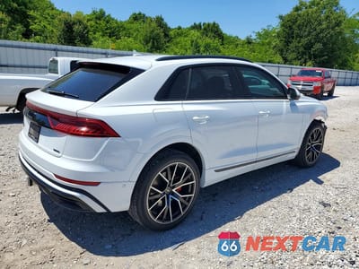 Trzecie zdjęcie samochodu z tyłu: 2023 AUDI Q8 PREMIUM PLUS S-LINE VIN:WA1EVBF10PD016733 - miniatura