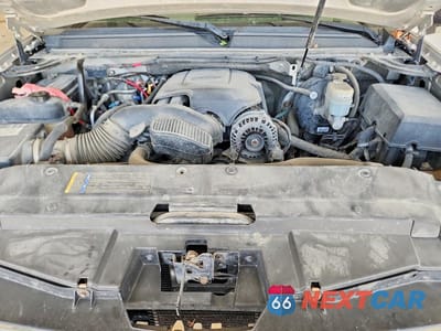 Zdjęcie 12 z 13 samochodu: 2008 CHEVROLET SUBURBAN K1500 LS VIN:1GNFK16308J209909 - miniatura